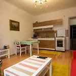 Orient-Express Apartment